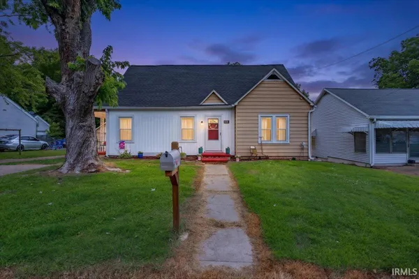 $169,900 | 609 Center Street, Rockport, IN 47635