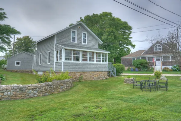 $1,450 | 80 Noyes Avenue, Stonington, CT 06378