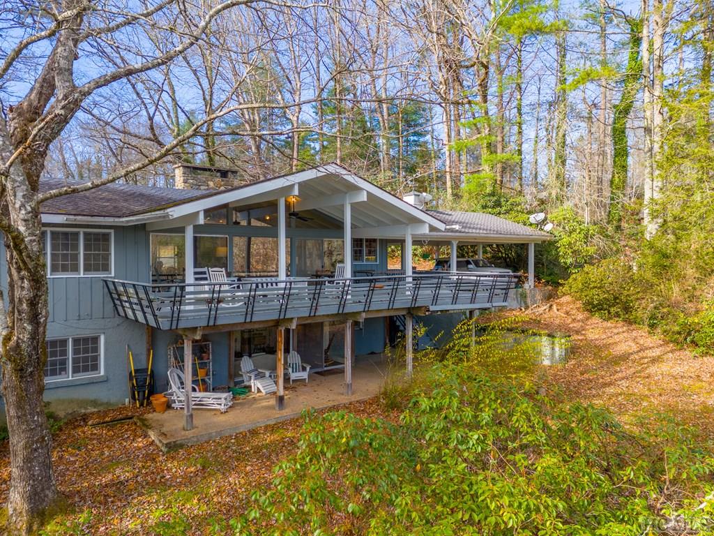 138 Wade Road Cashiers, NC 28717 - Photo 14 of 38 Gallery Image 14