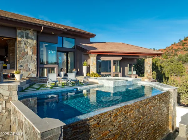$3,995,000 | 200 Scenic Drive, Sedona, AZ 86336