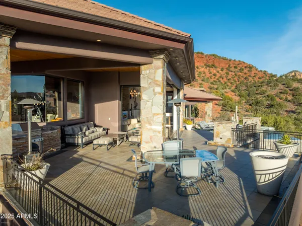 $3,995,000 | 200 Scenic Drive, Sedona, AZ 86336
