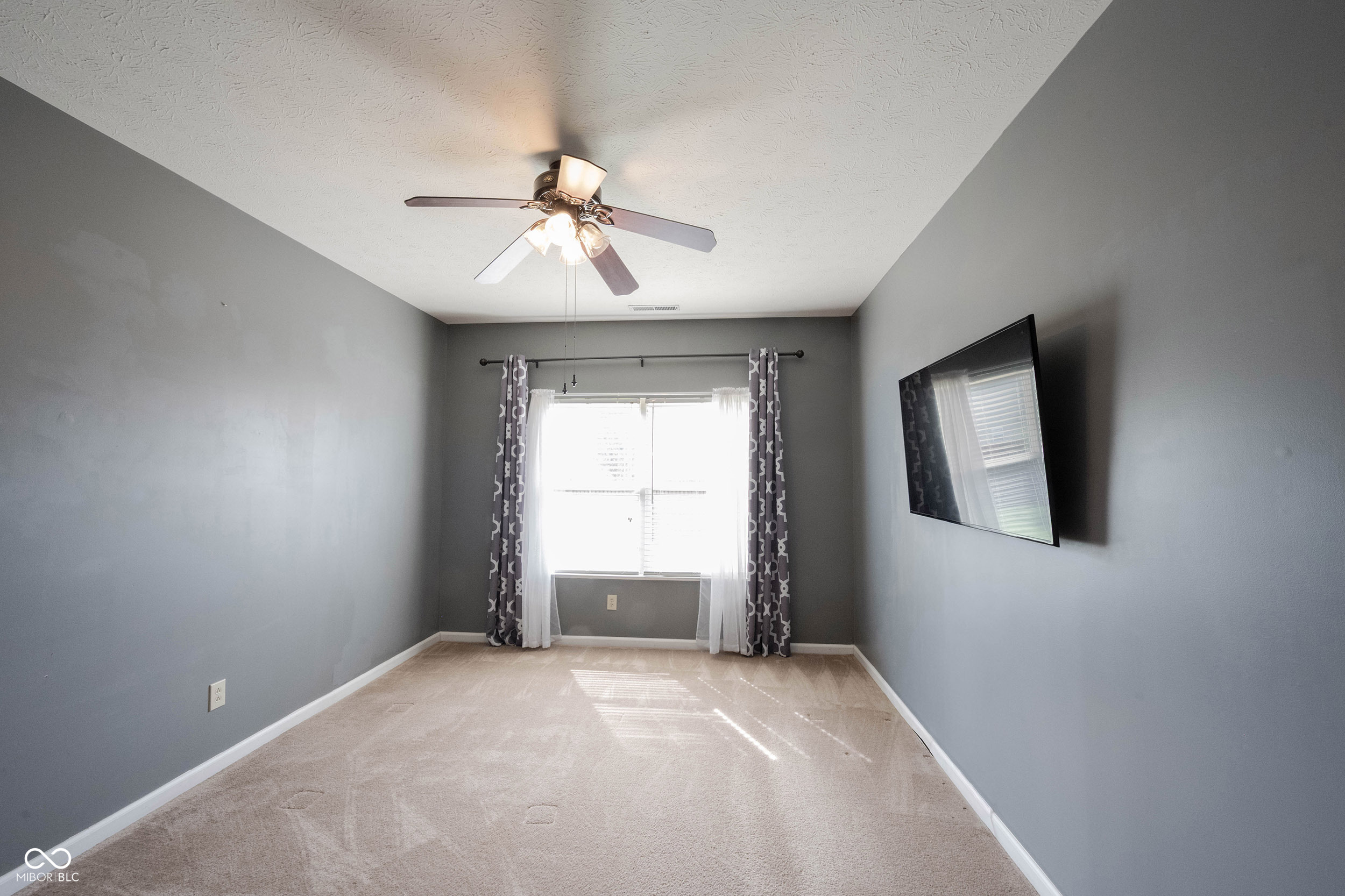 12237 Packers Avenue Fishers, IN 46037 - Photo 14 of 36