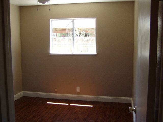 210 Graf Road Hollister, CA 95023 - Photo 9 of 13 Gallery Image 9
