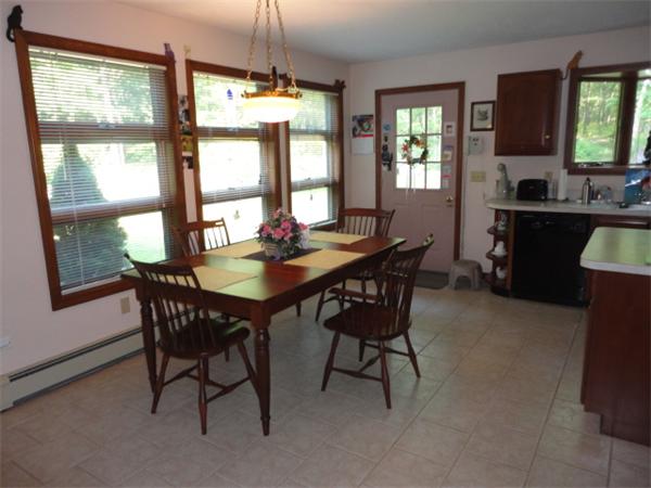 409 Groton Road Westford, MA 01886 - Photo 11 of 29 Gallery Image 11