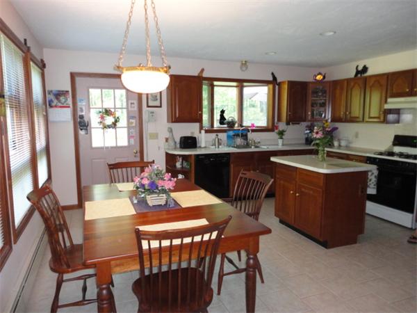 409 Groton Road Westford, MA 01886 - Photo 10 of 29 Gallery Image 10