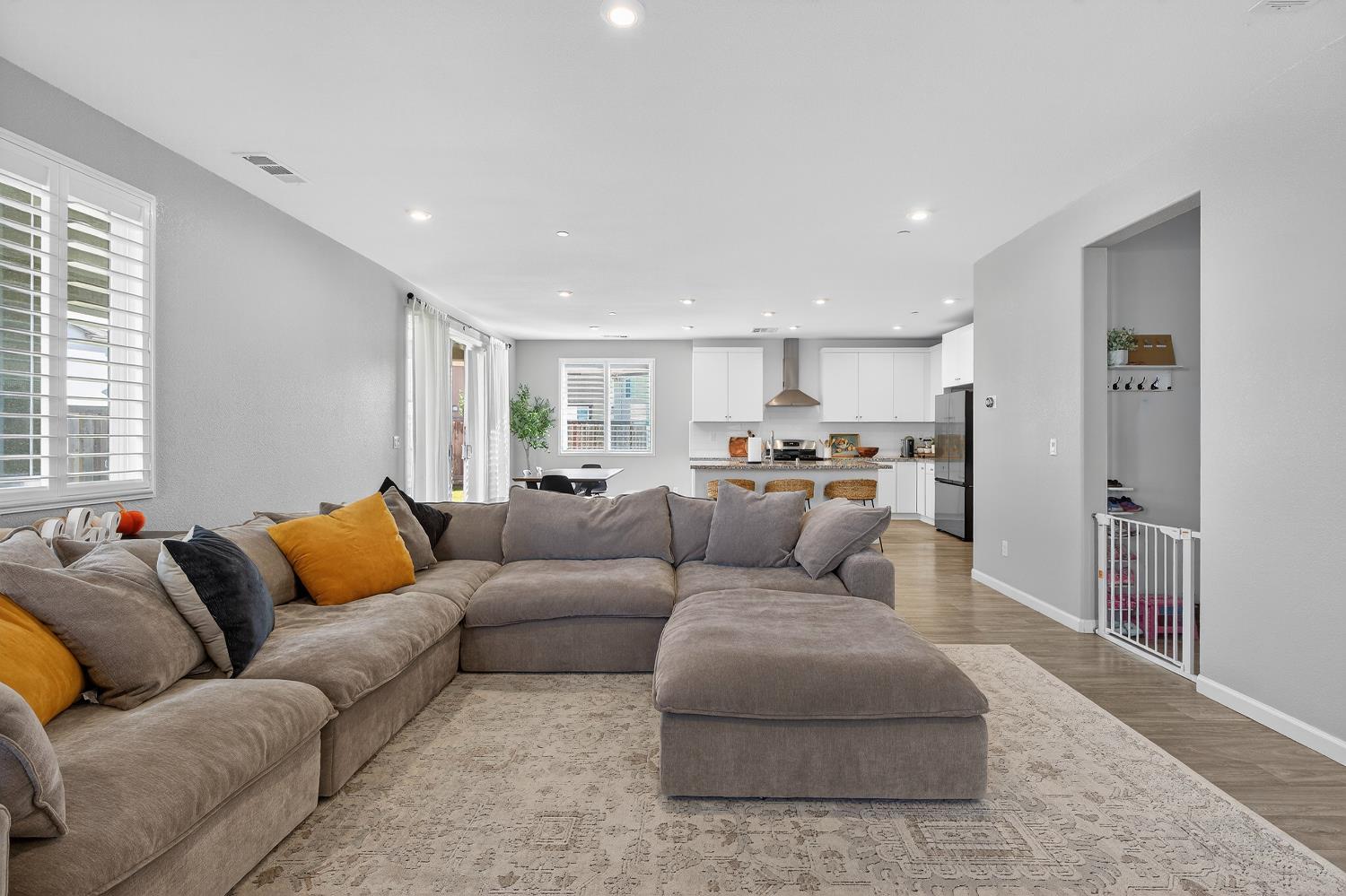 10124 Wayfaring Drive Stockton, CA 95219 - Photo 13 of 54