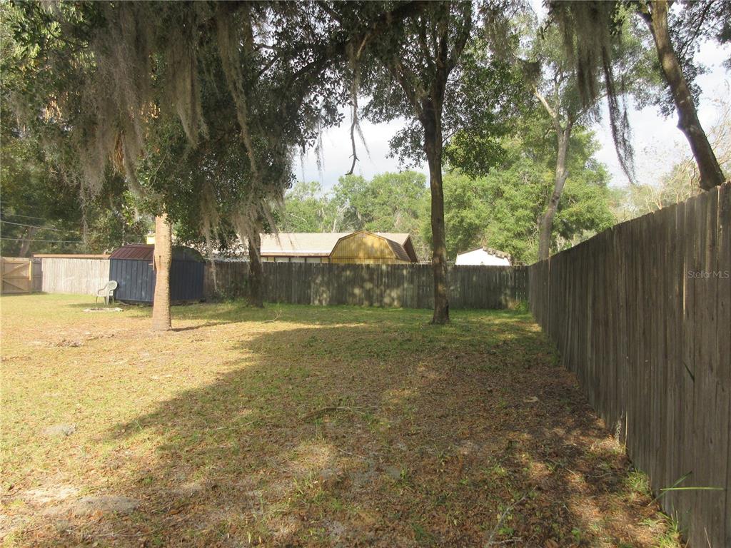 2601 Southeast 175th Terrace Road Silver Springs, FL 34488 - Photo 11 of 87