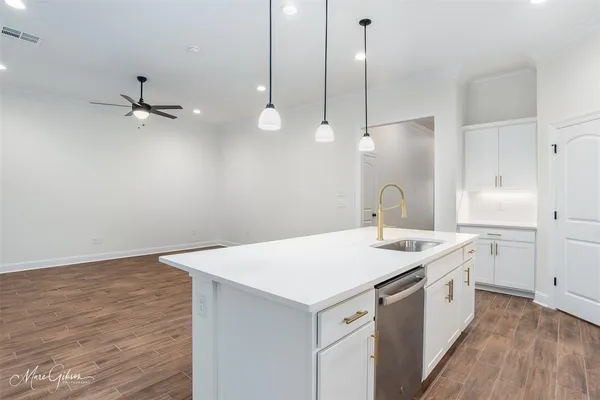 $2,300 | 732 Crozier Drive, Bossier City, LA 71111