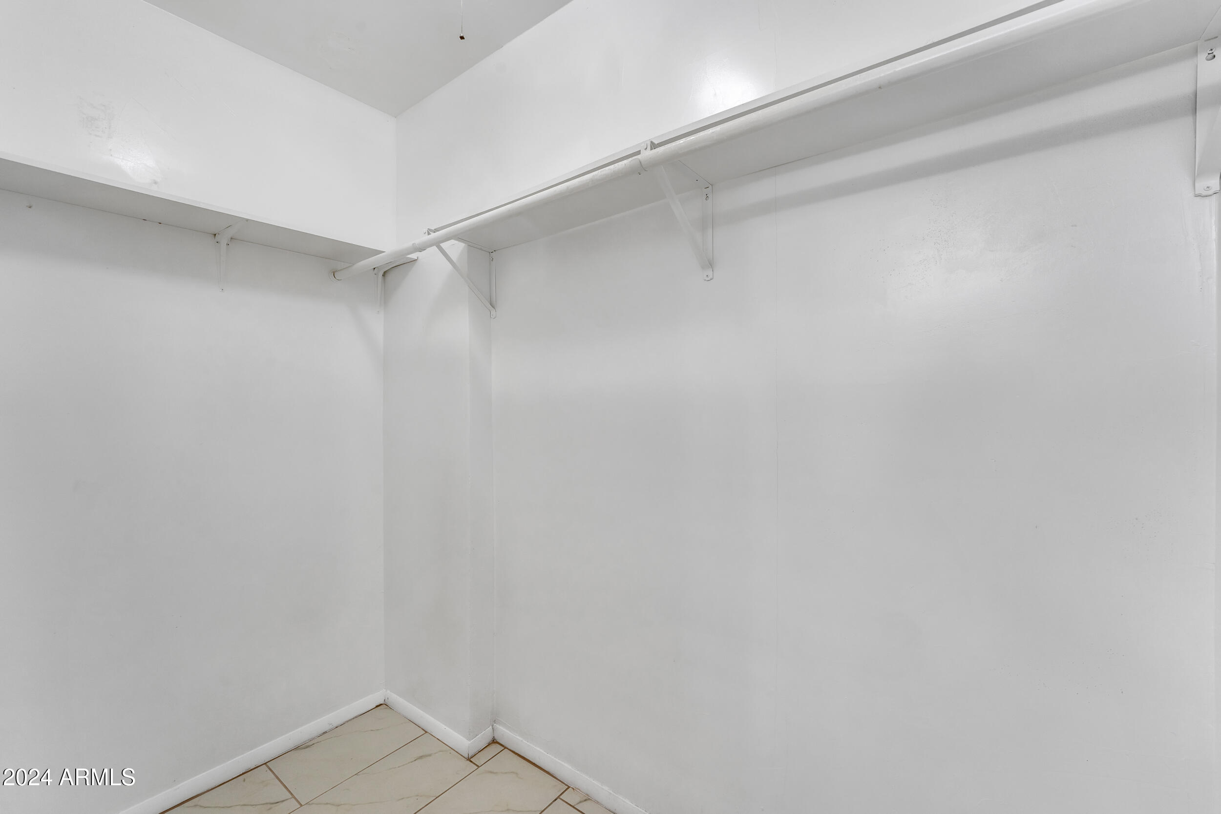2308 East Chipman Road Phoenix, AZ 85040 - Photo 18 of 26 Closet