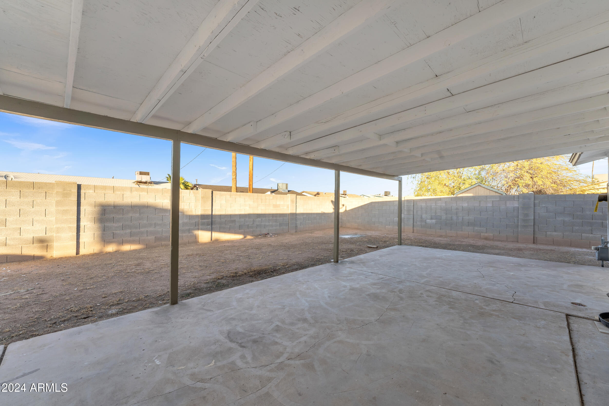 2308 East Chipman Road Phoenix, AZ 85040 - Photo 26 of 26 Patio
