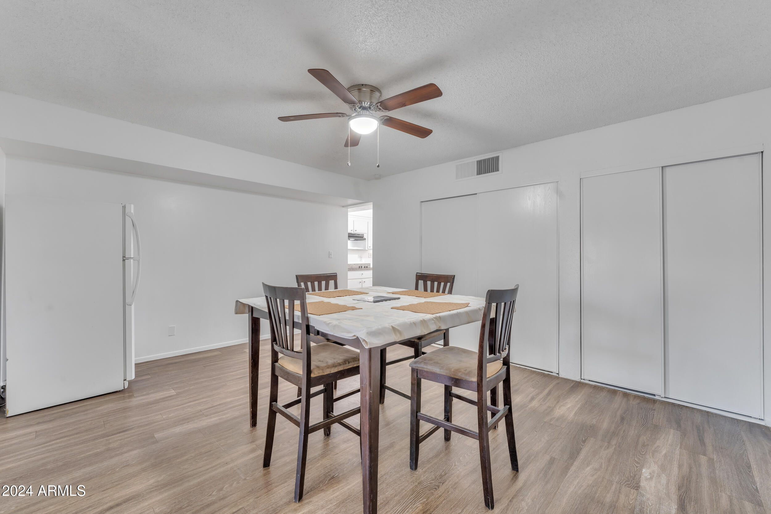 2308 East Chipman Road Phoenix, AZ 85040 - Photo 9 of 26 Dining