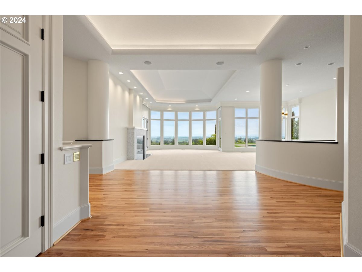 9430 Northwest Kaiser Road Portland, OR 97231 - Photo 10 of 48