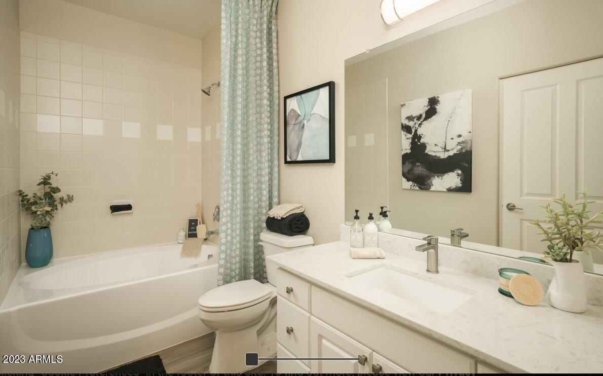 2910 South Greenfield Road, Unit 1 Gilbert, AZ 85295 - Photo 7 of 13 Bathroom