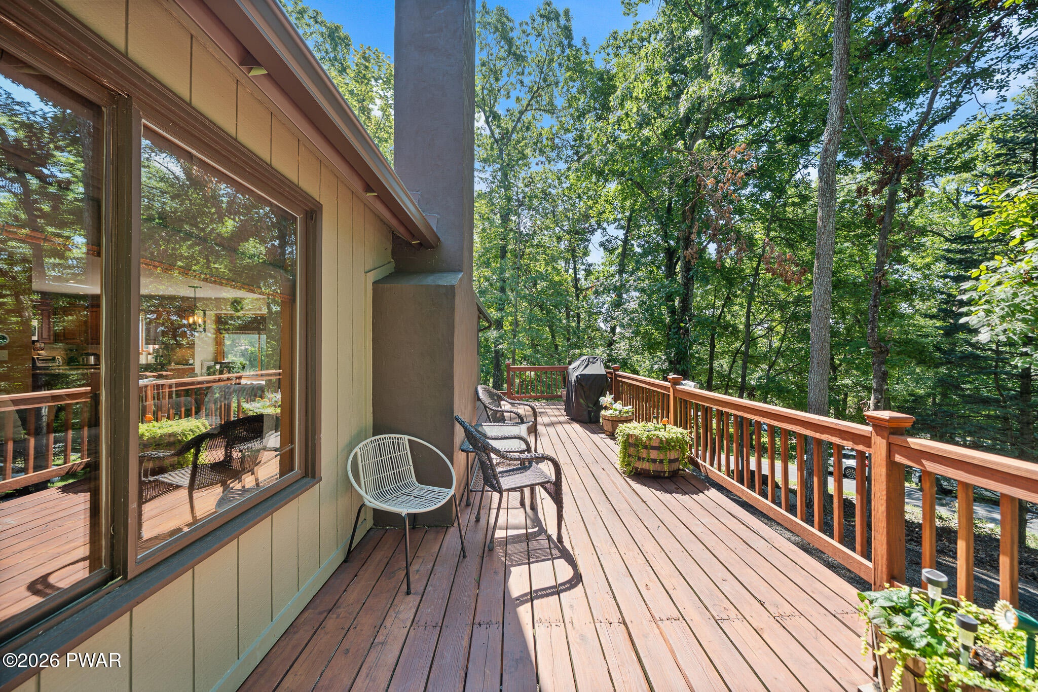 187 Radcliff Road Bushkill, PA 18324 - Photo 4 of 29 Gallery Image 4