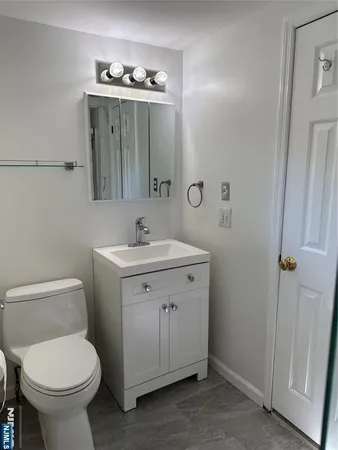 $3,000 | 515 B Farview Street, Unit B, Ridgewood, NJ 07450