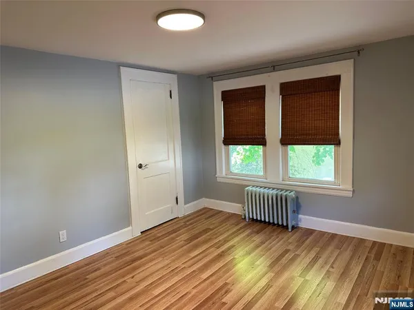 $3,000 | 515 B Farview Street, Unit B, Ridgewood, NJ 07450