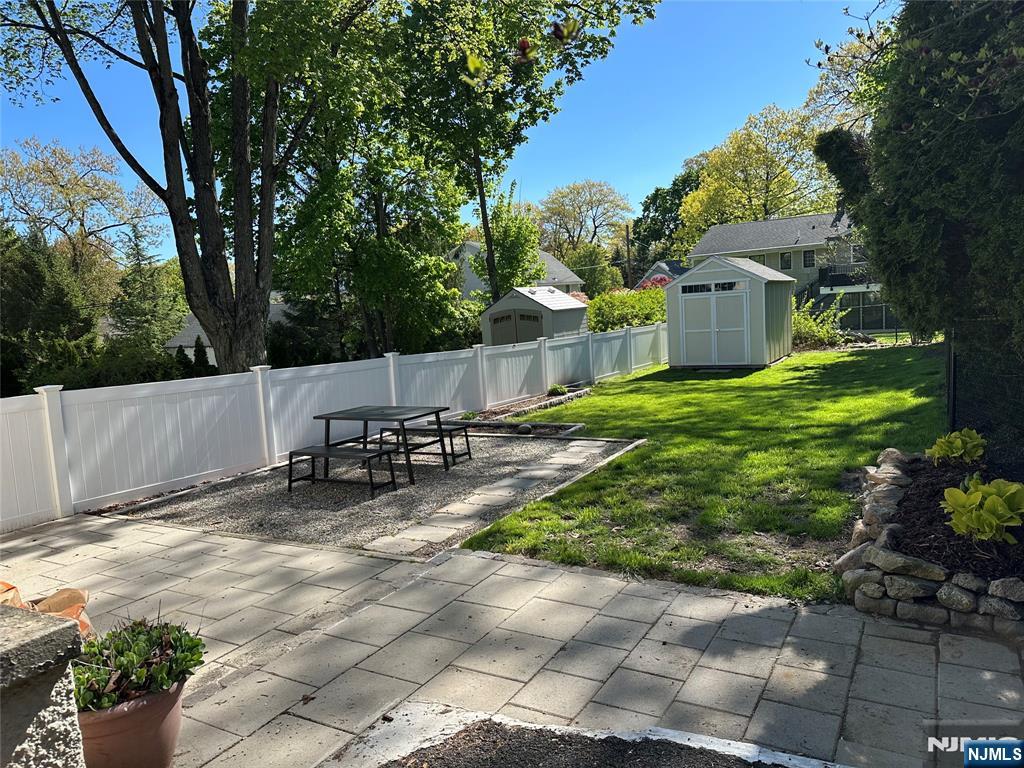 515 B Farview Street, Unit B Ridgewood, NJ 07450 - Photo 25 of 30