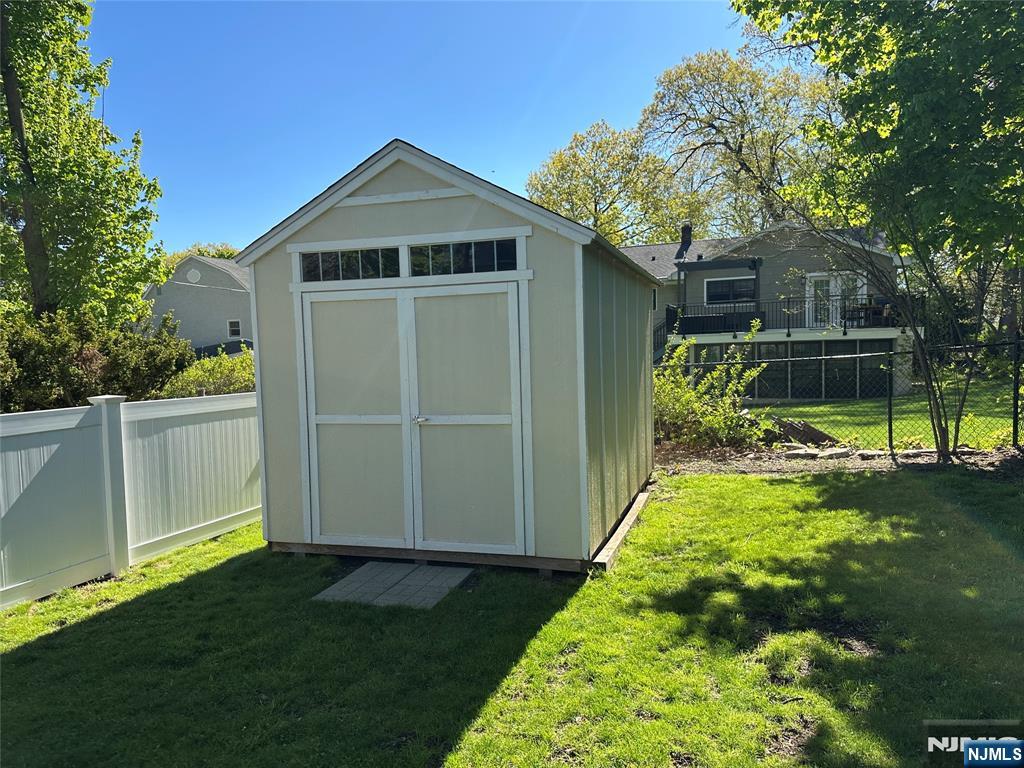 515 B Farview Street, Unit B Ridgewood, NJ 07450 - Photo 27 of 30