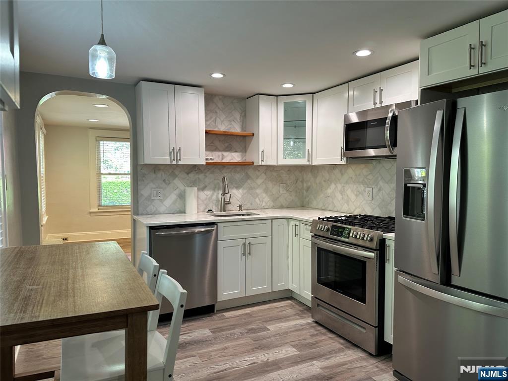 515 B Farview Street, Unit B Ridgewood, NJ 07450 - Photo 5 of 30