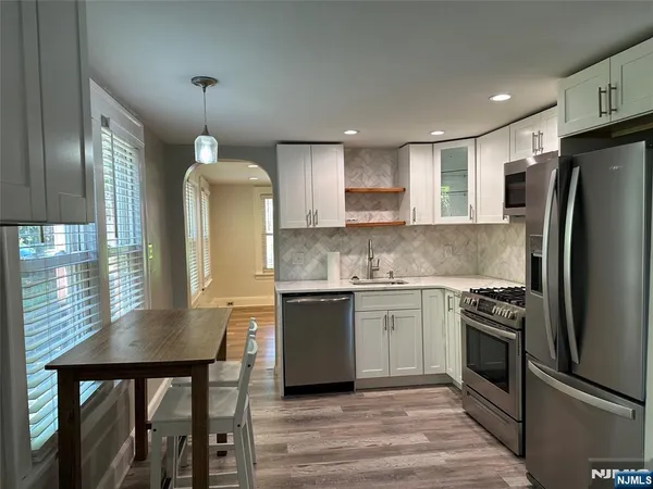 $3,000 | 515 B Farview Street, Unit B, Ridgewood, NJ 07450