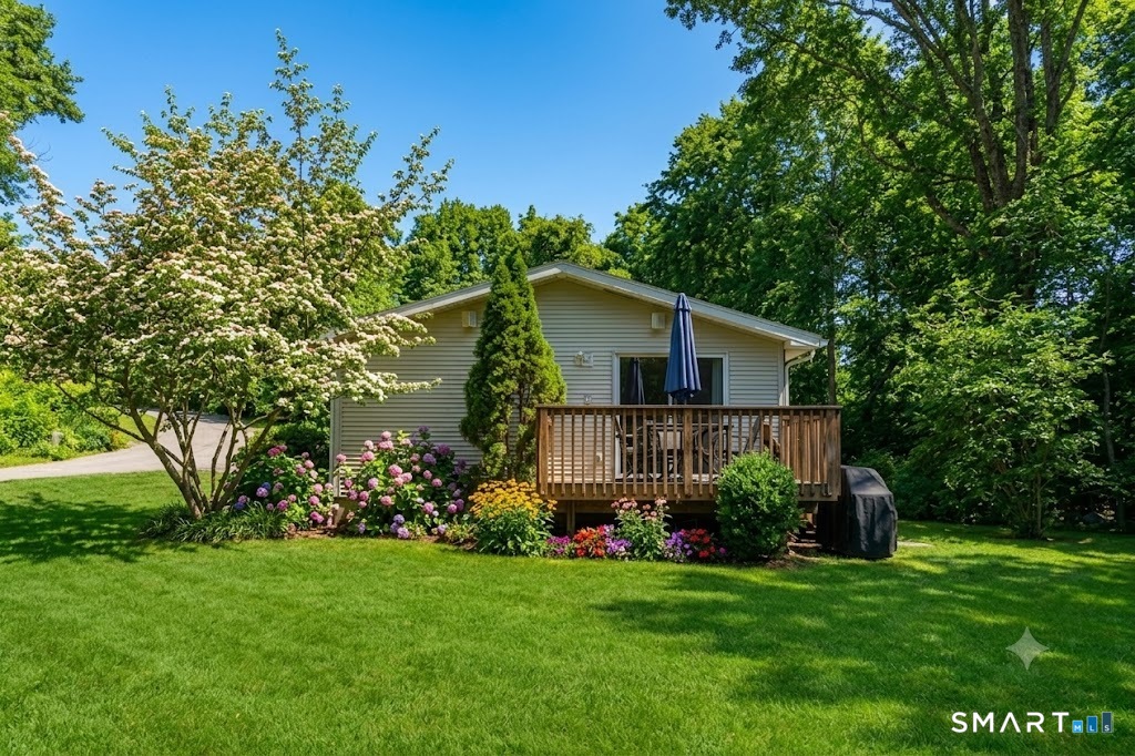 1091 Boston Post Road Madison, CT 06443 - Photo 2 of 17
