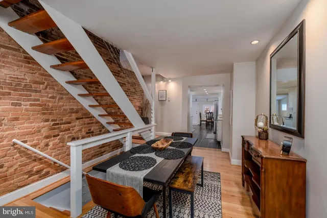 $2,700 | 2517 Fleet Street, Baltimore, MD 21224