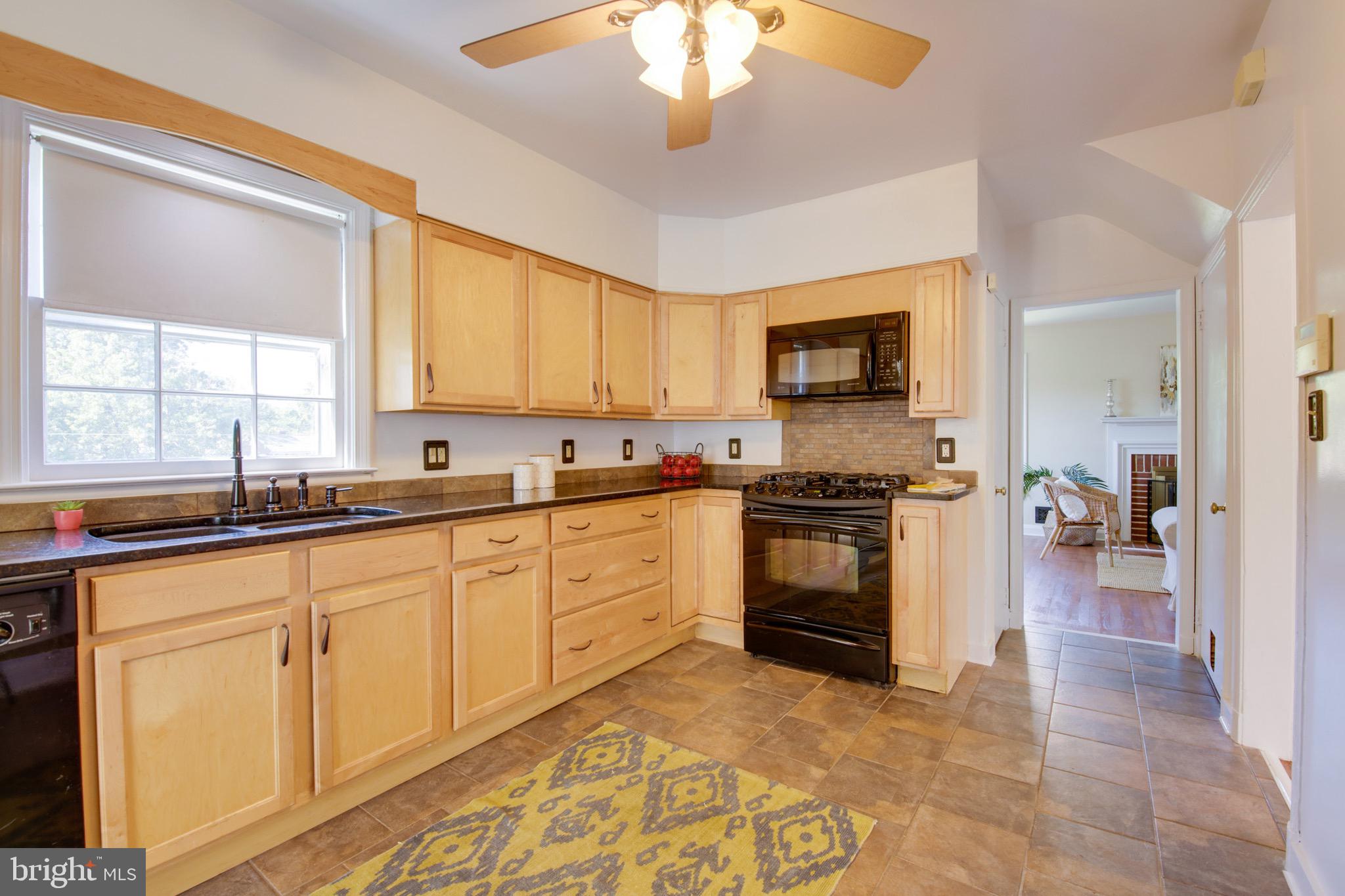 7106 York Road Baltimore, MD 21212 - Photo 3 of 34