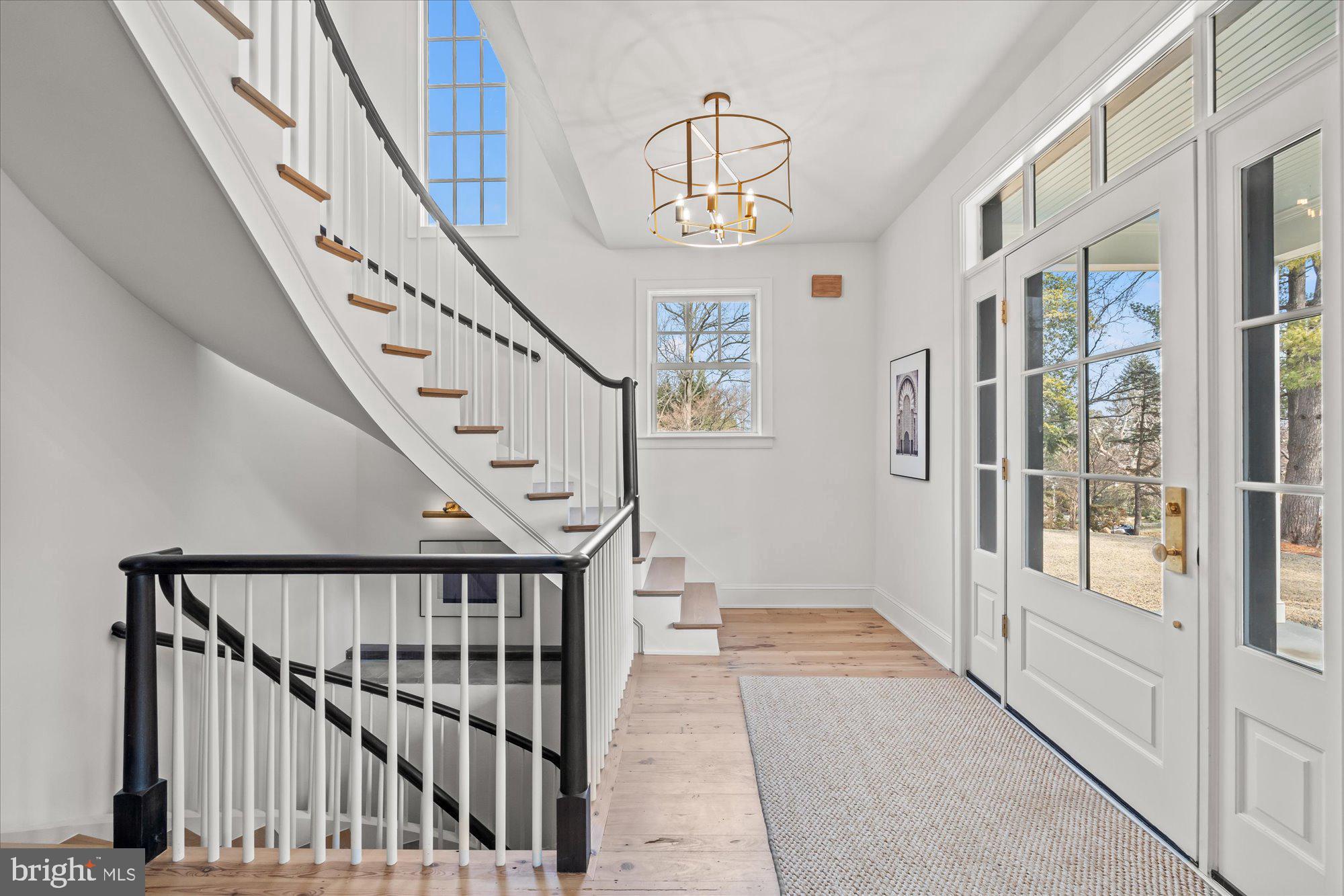 3612 North Glebe Road Arlington, VA 22207 - Photo 3 of 83 Gallery Image 3