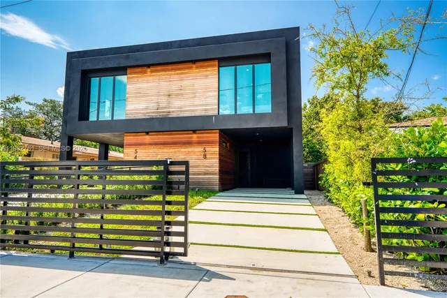 $1,250,000 | 58 Northwest 52nd Street, Miami, FL 33127