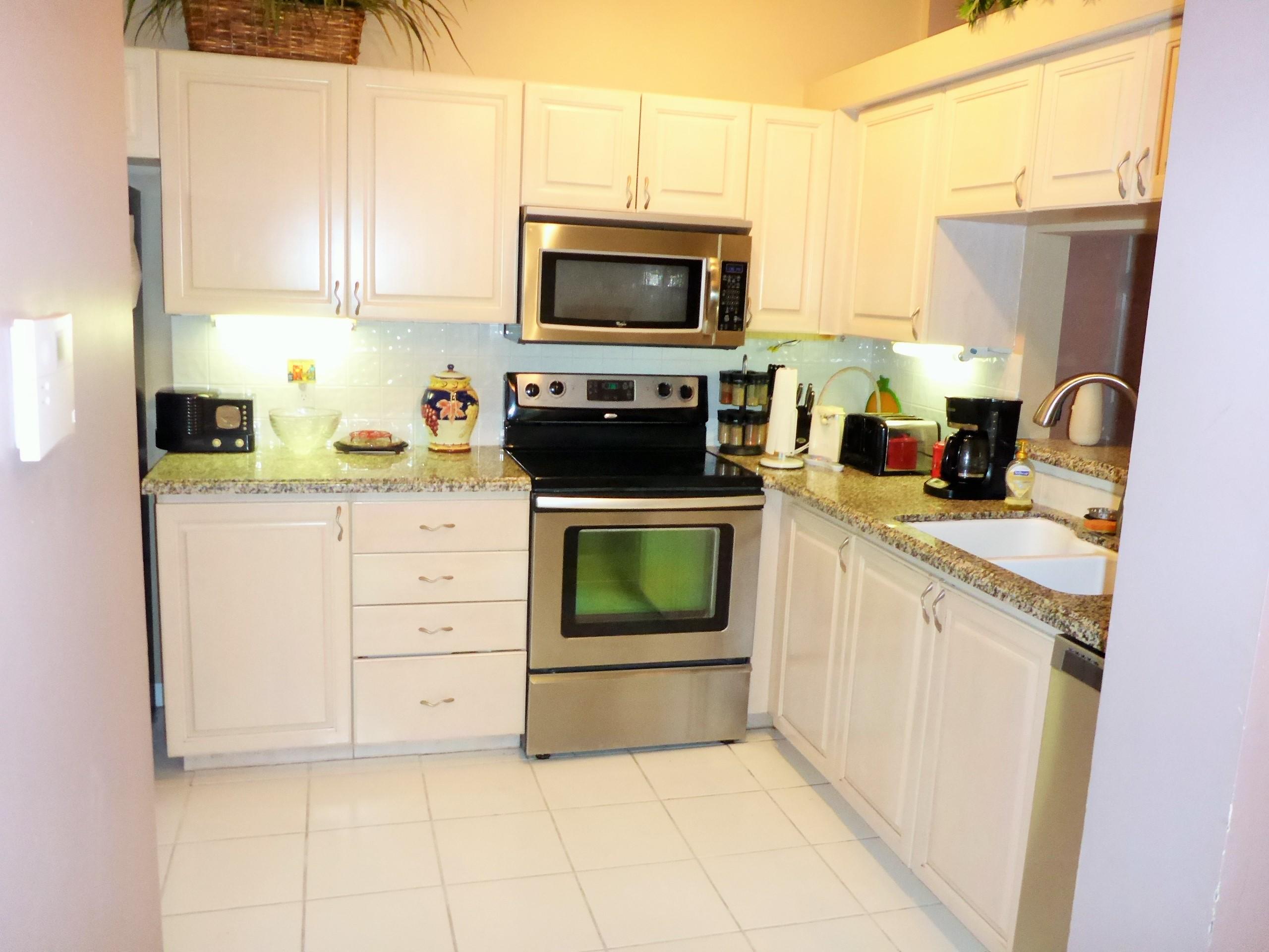 4009 Dorado Drive Riviera Beach, FL 33418 - Photo 23 of 50 P1020280