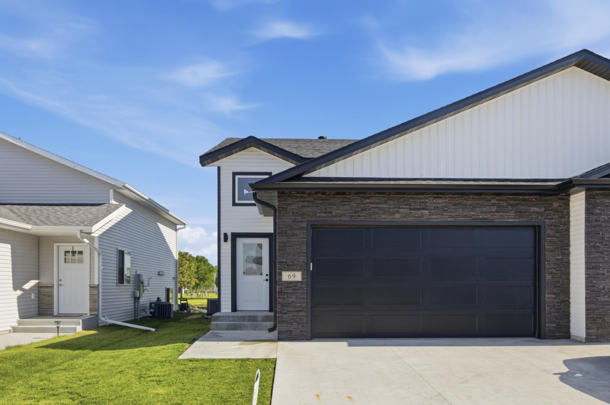 69 Cedar Drive Mapleton, ND 58059 - Photo 1 of 38