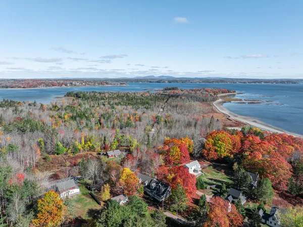 $1,428,000 | 791 Lamoine Beach Road, Lamoine, ME 04605