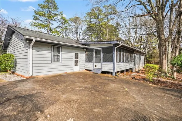 $300,000 | 1590 Colonial S Drive Southwest, Conyers, GA 30094