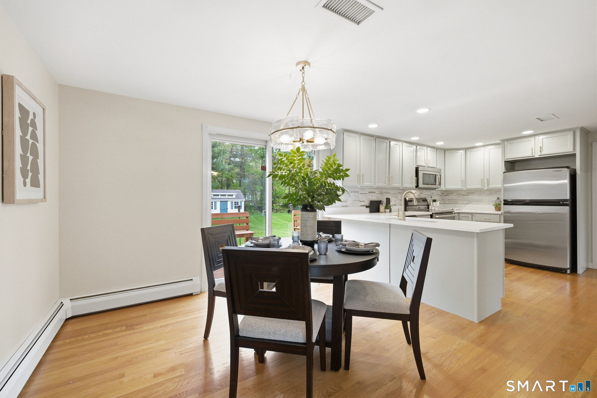 20 Abbe Road Enfield, CT 06082 - Photo 13 of 40