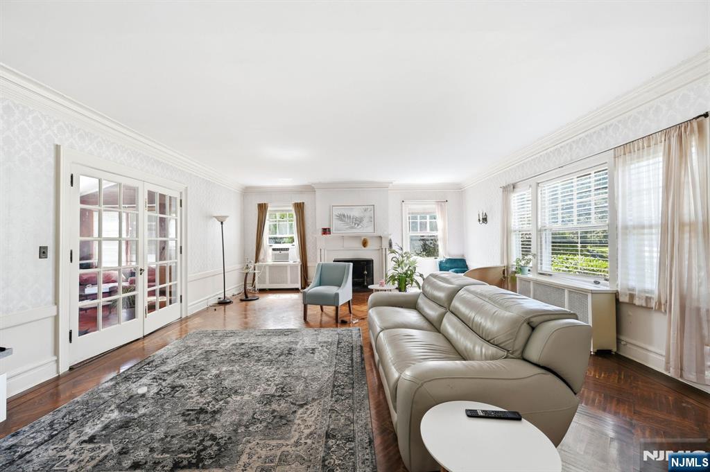 415 Ridge Street Newark, NJ 07104 - Photo 12 of 23 Gallery Image 12