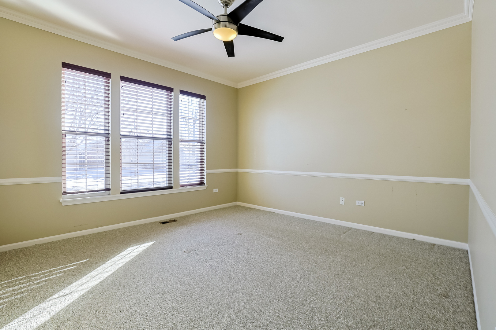 11833 Ludbury Ridge Huntley, IL 60142 - Photo 17 of 34 Gallery Image 17