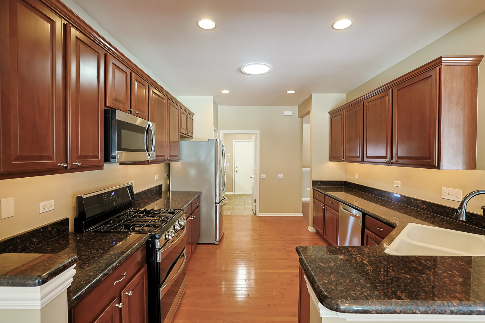 11833 Ludbury Ridge Huntley, IL 60142 - Photo 9 of 34 Gallery Image 9