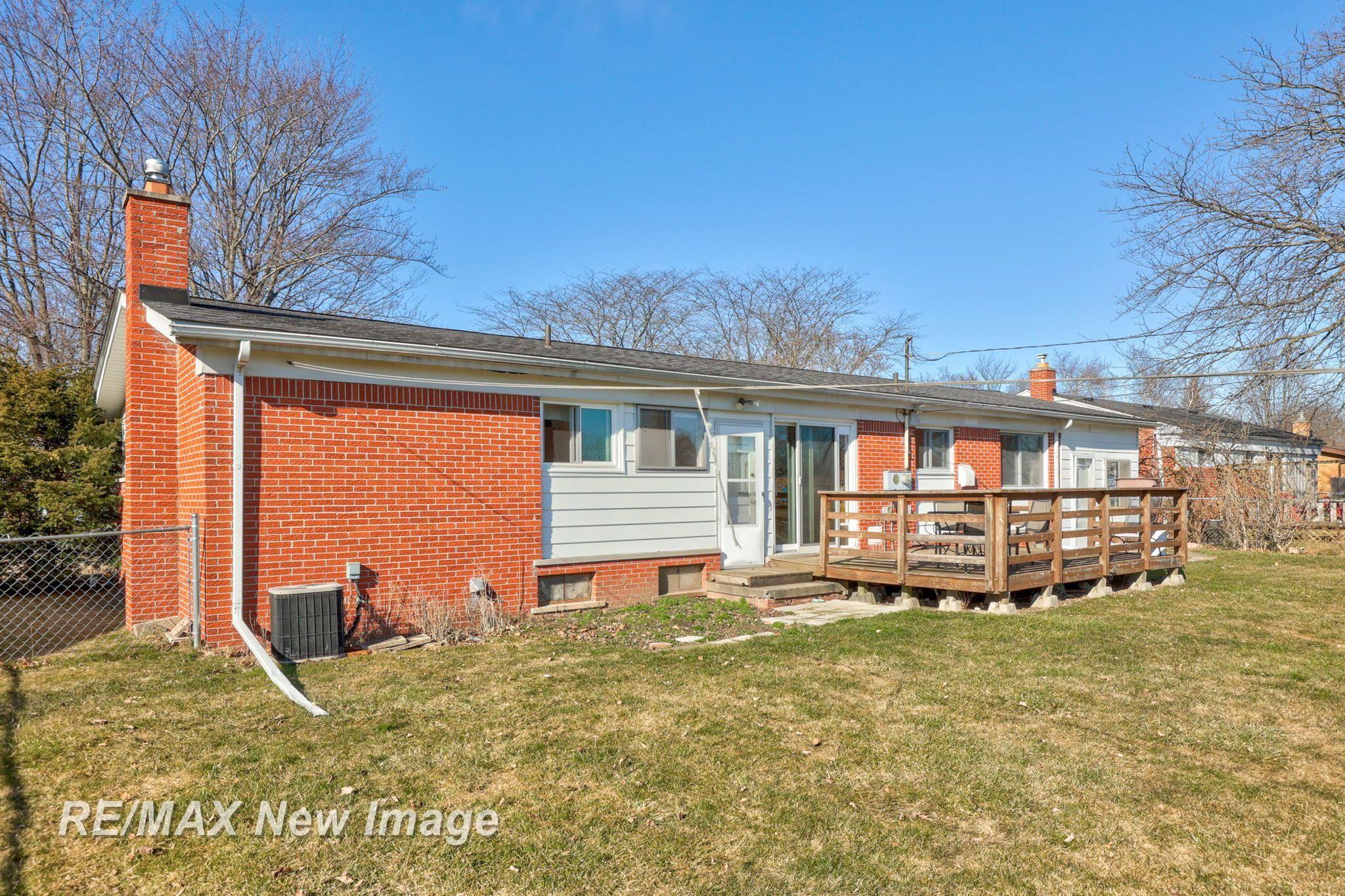 2370 Anderson Road Saginaw, MI 48603 - Photo 33 of 41 50133332-7e680bff-a702-4c39-af1c-e369de5abbc0.JPG