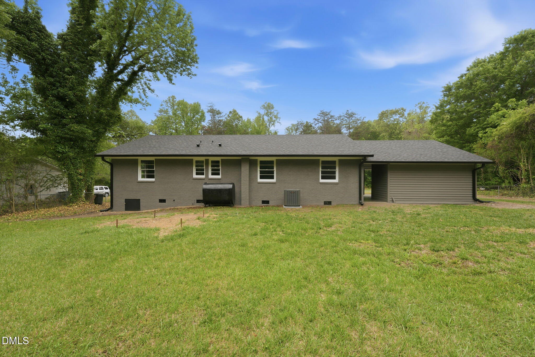 633 Atwater Road Burlington, NC 27217 - Photo 6 of 30 REAR
