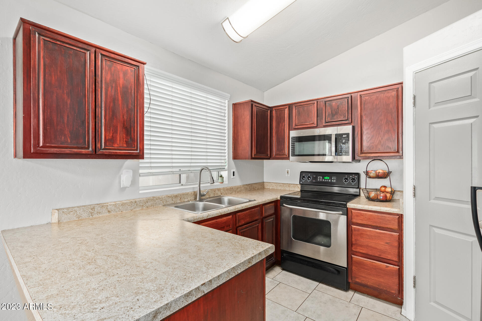 3755 East Broadway Road, Unit 60 Mesa, AZ 85206 - Photo 14 of 32 17 - Broadway