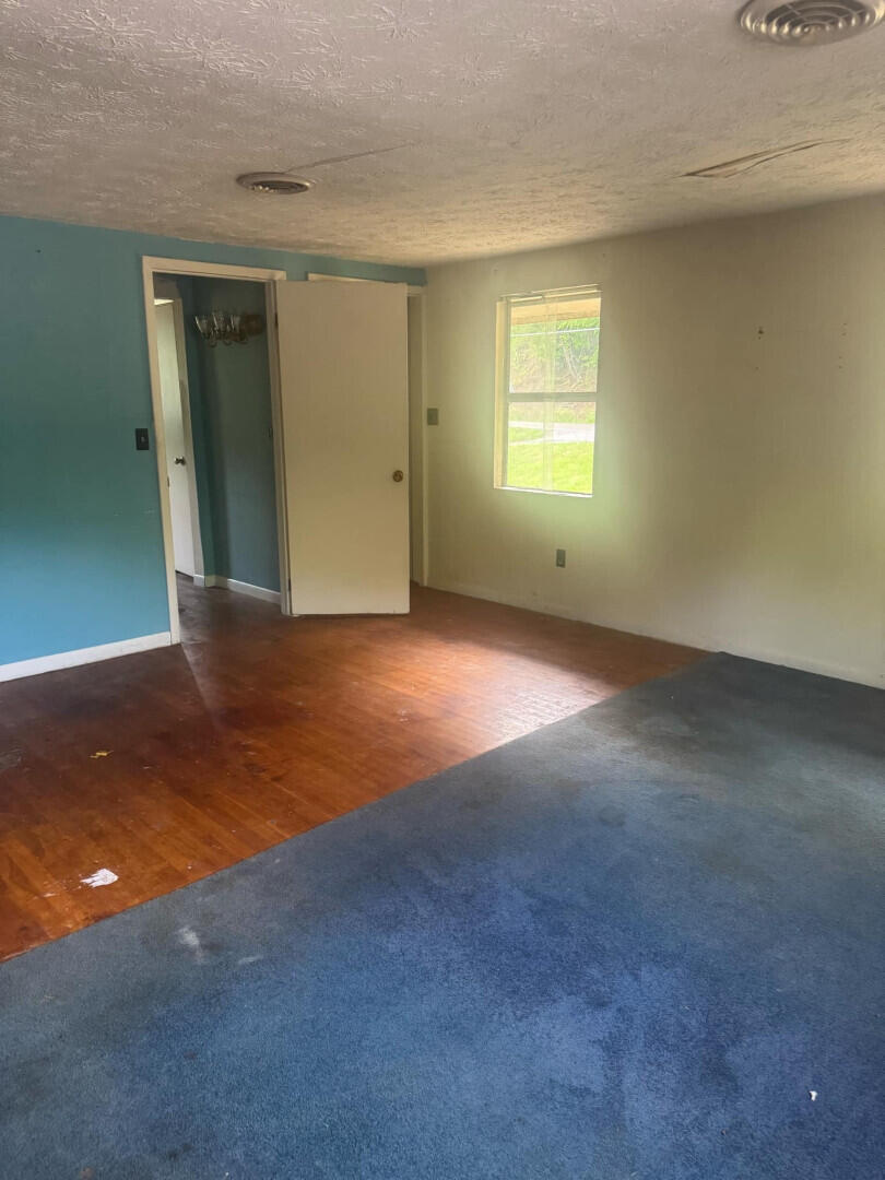 1700 Wolfe Creek Road Martin, KY 41649 - Photo 12 of 14 1700NorthWolfeCreekRoad_56534_15