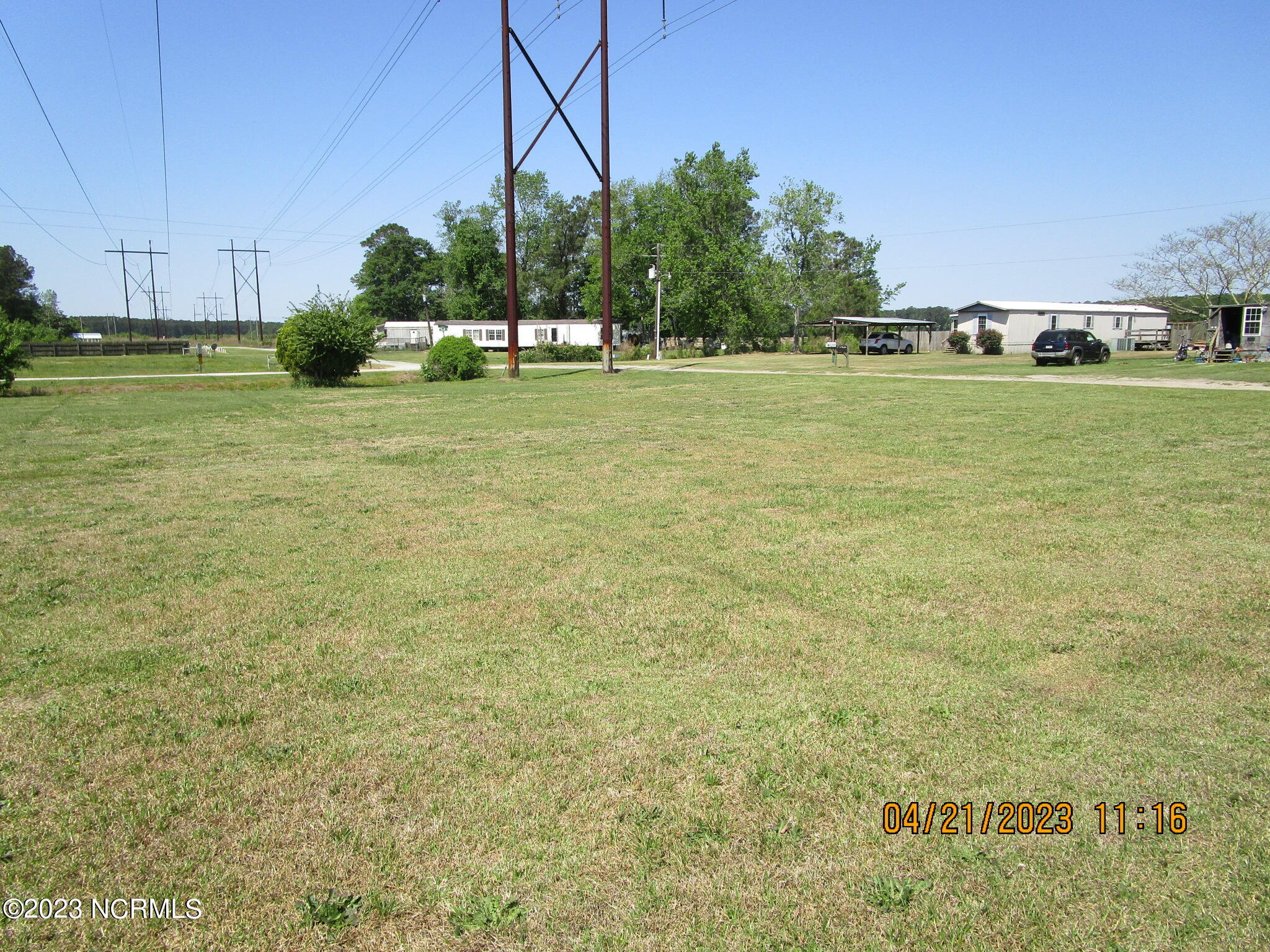 852 Randy Road Kinston, NC 28504 - Photo 11 of 17 852 Randy Rd. 4-21-2023 (9)