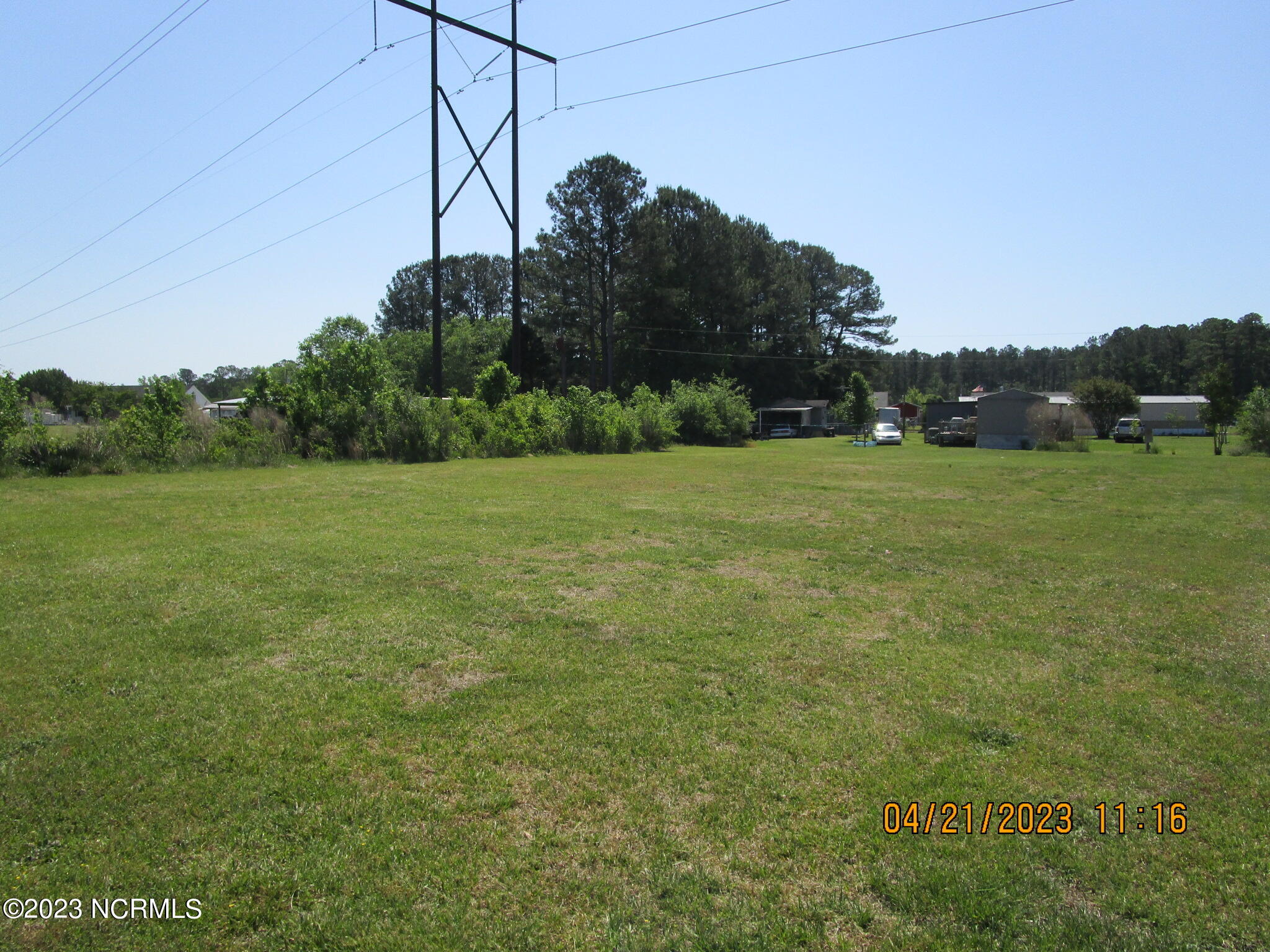 852 Randy Road Kinston, NC 28504 - Photo 13 of 17 852 Randy Rd. 4-21-2023 (12)