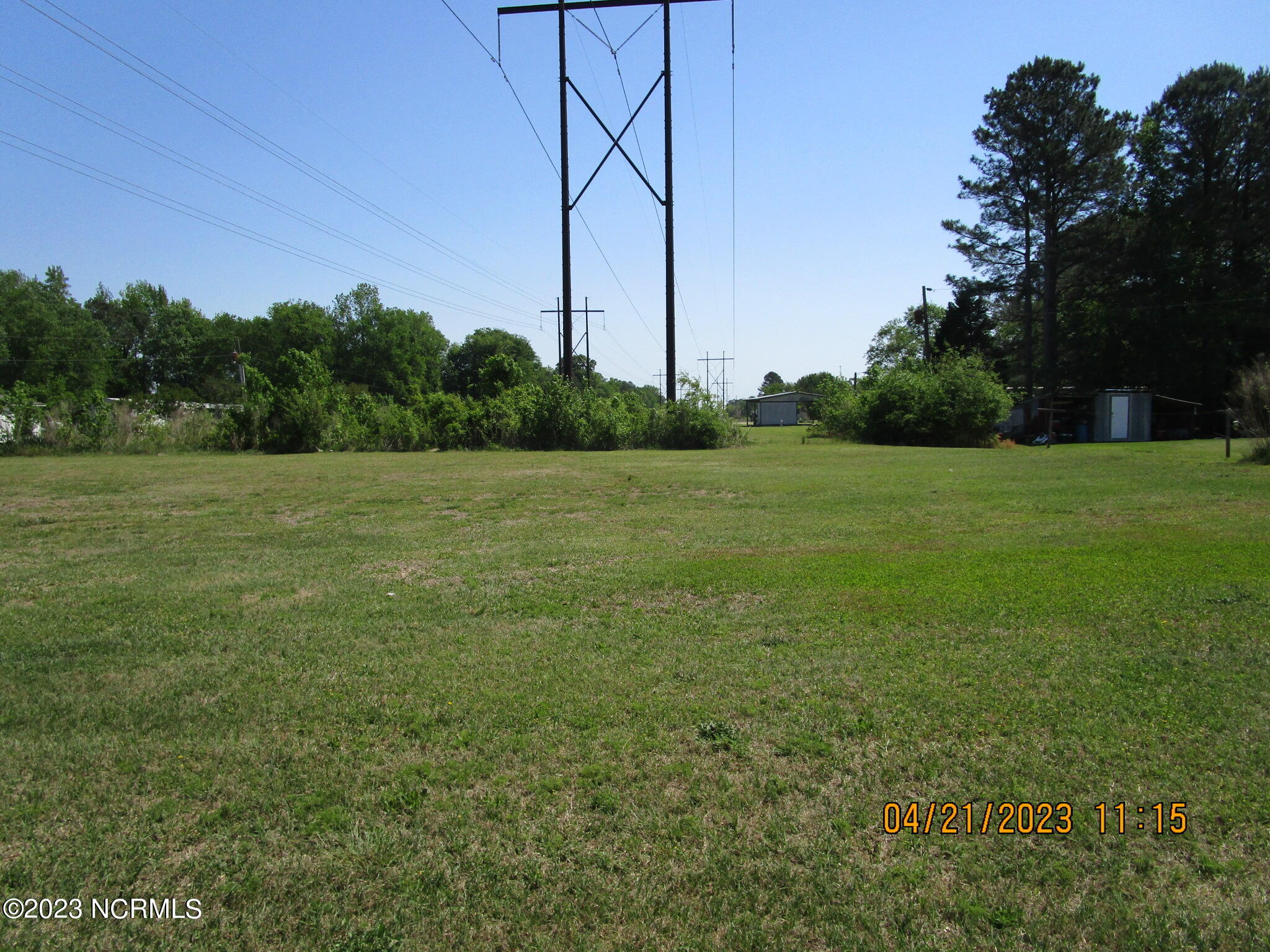 852 Randy Road Kinston, NC 28504 - Photo 7 of 17 852 Randy Rd. 4-21-2023 (4)