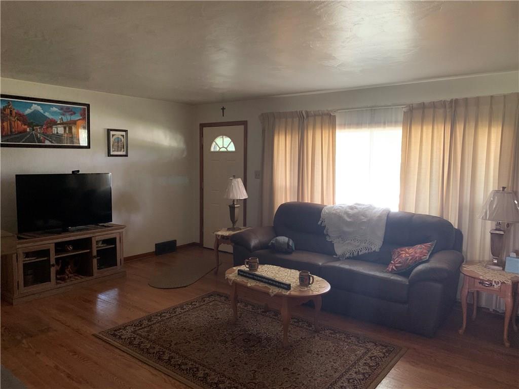114 Buttercup Road Butler, PA 16001 - Photo 4 of 14