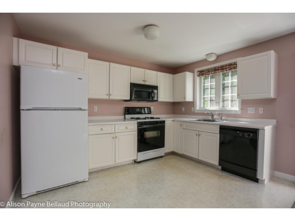 69 Wellington Hill Road, Unit 69 Manchester, NH 03104 - Photo 9 of 24 Gallery Image 9