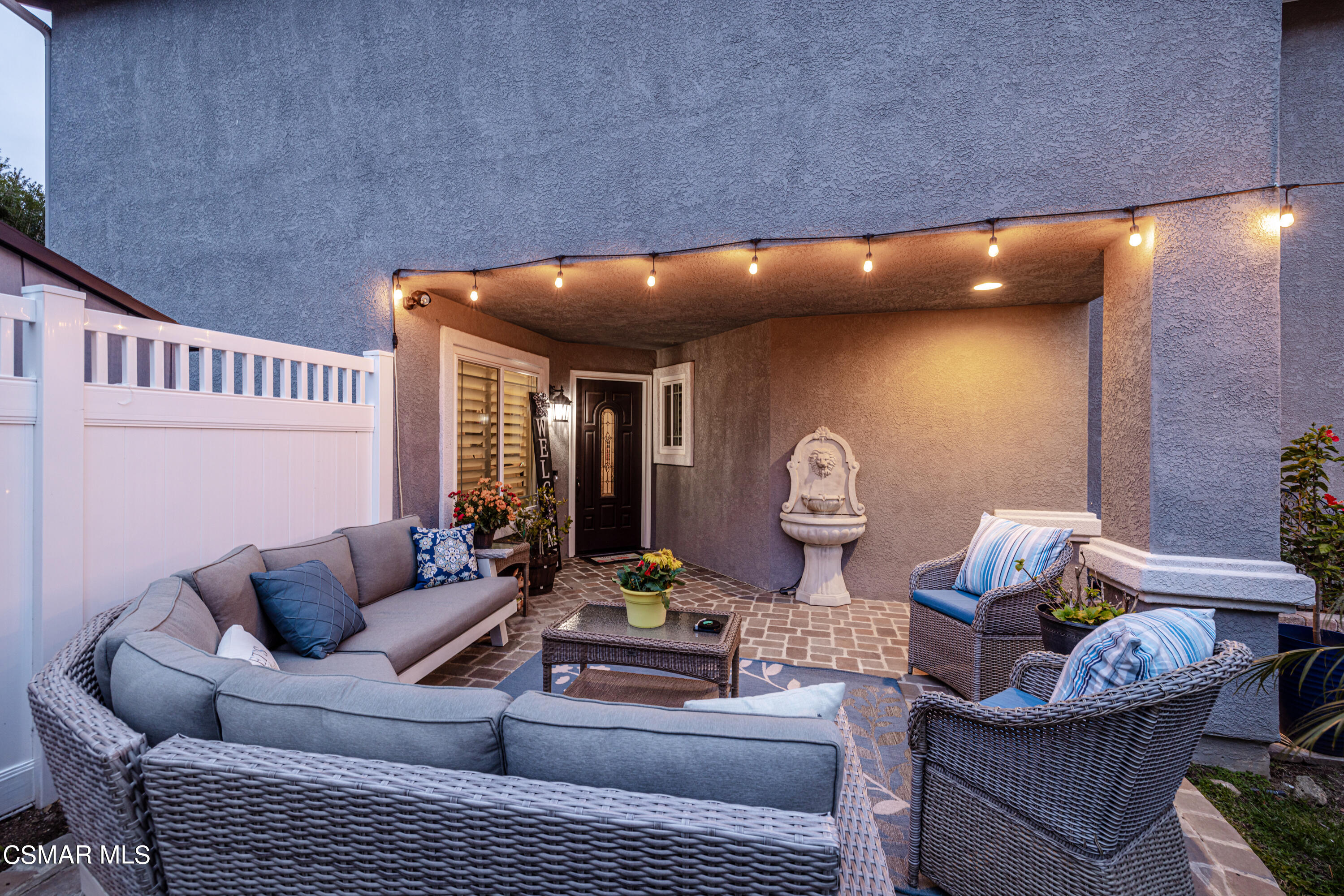 2087 Chenault Place Simi Valley, CA 93065 - Photo 7 of 36 a living room with furniture and a wooden floor