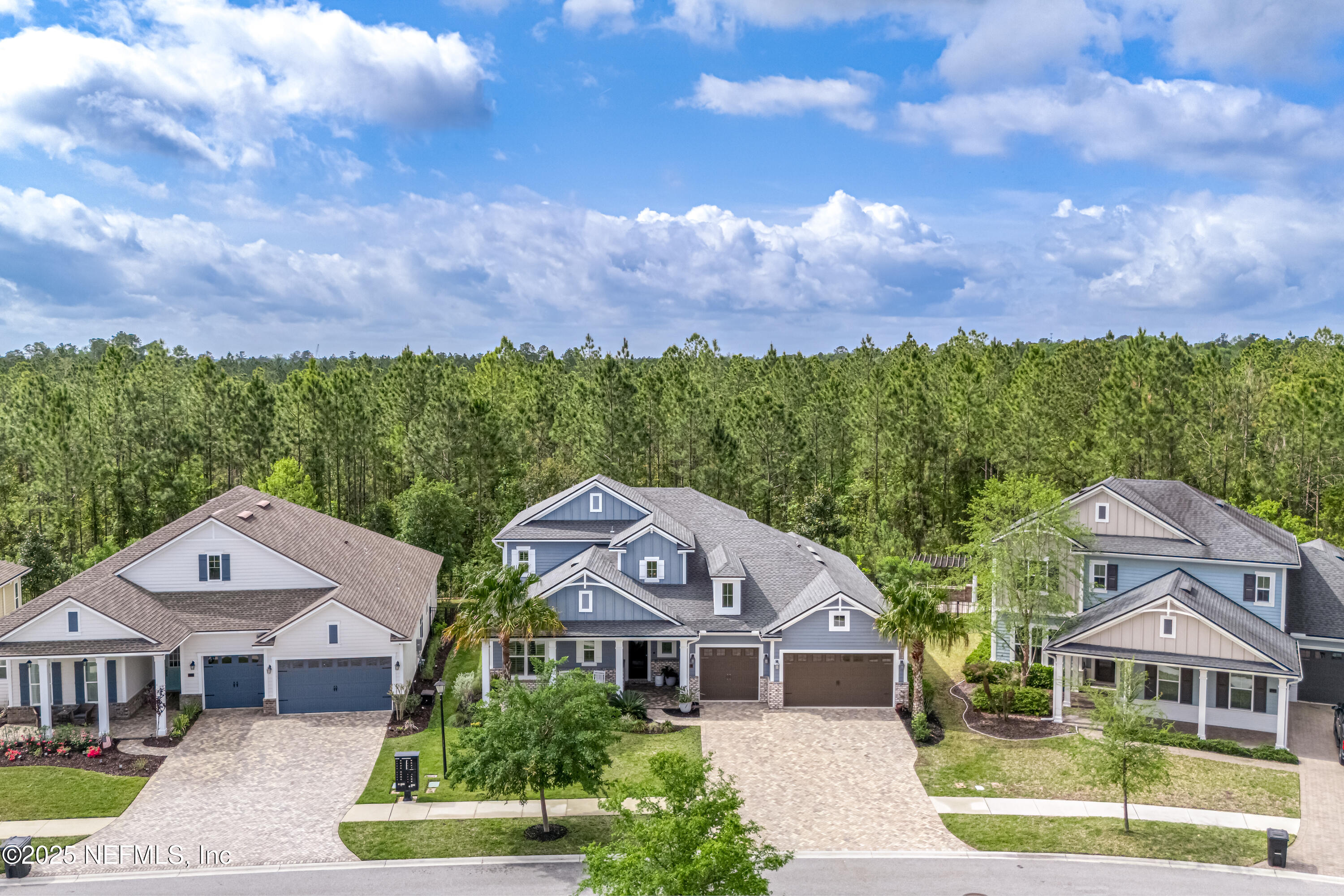 295 Seahill Drive St. Augustine, FL 32092 - Photo 3 of 101 a front view of a houses with a yard