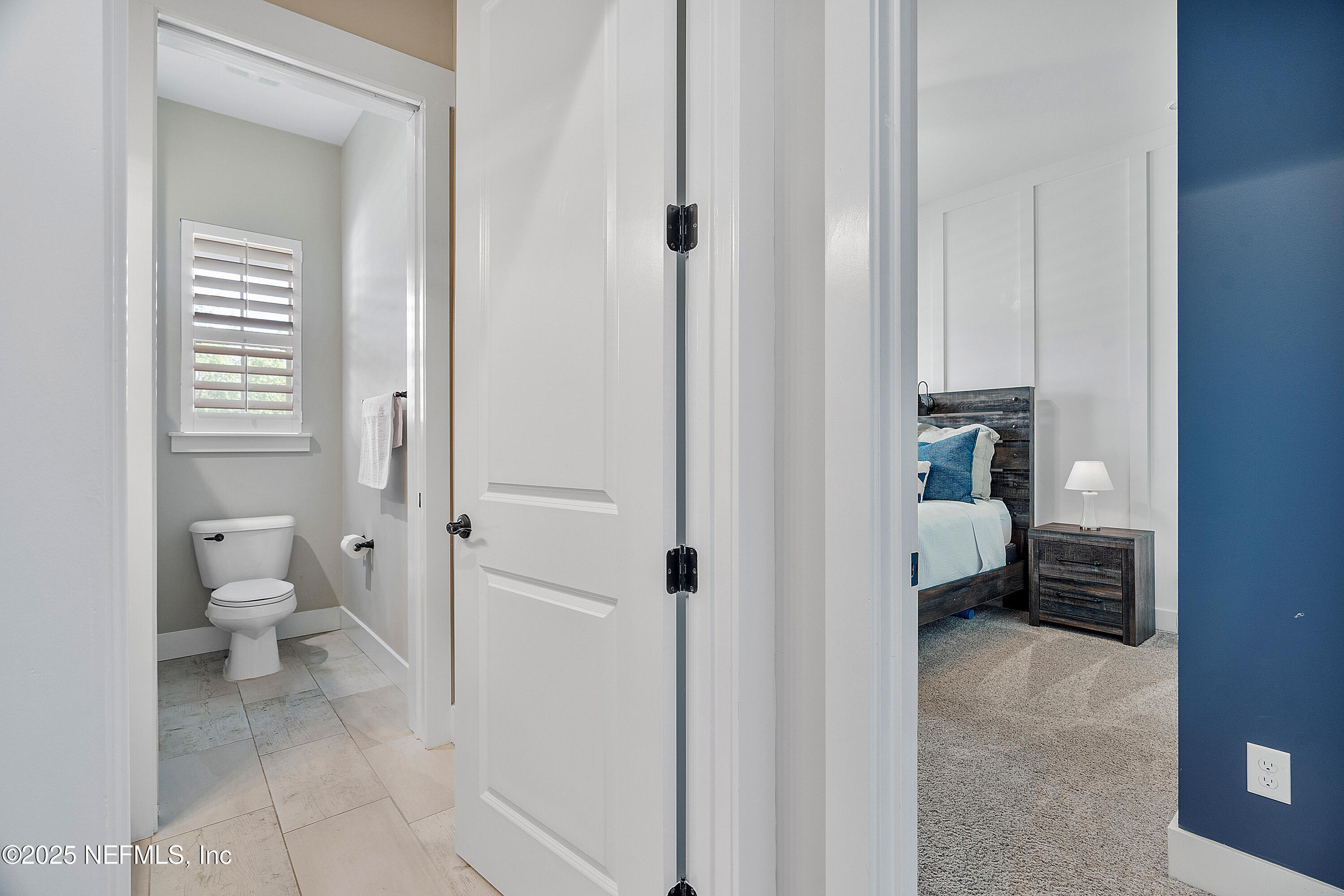 295 Seahill Drive St. Augustine, FL 32092 - Photo 10 of 101 a bathroom with a toilet