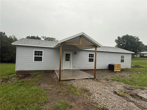 $215,000 | 401 Walnut Street, Pattonsburg, MO 64670
